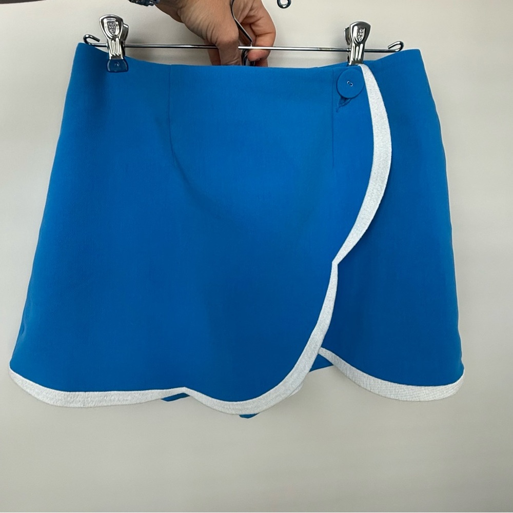 Anthropologie Maeve Scallop Skort  Size 6